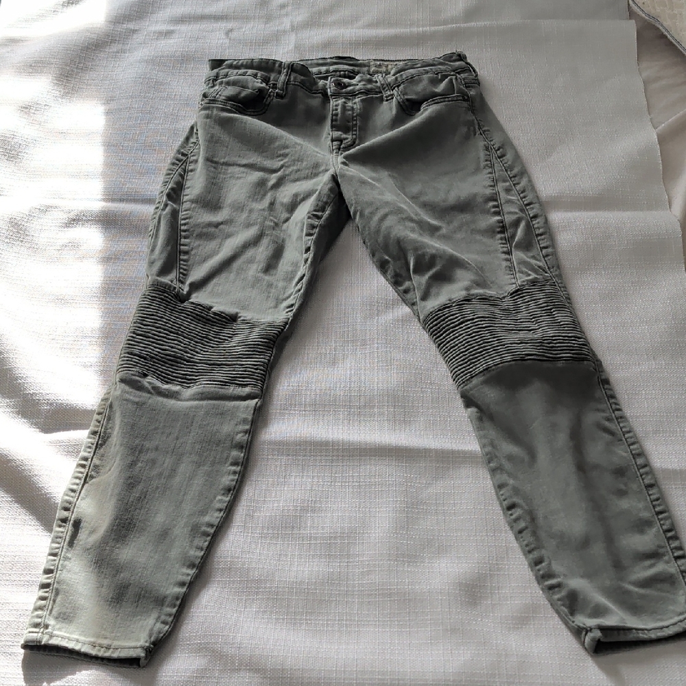 Green Slim Jeans with Stitch Detailing